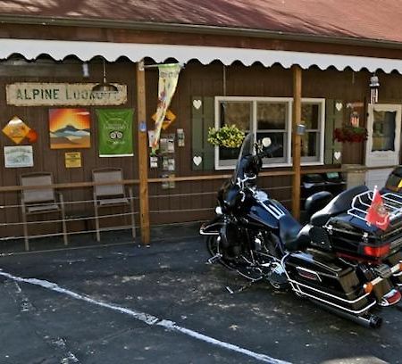 Alpine Inn Little Switzerland Buitenkant foto