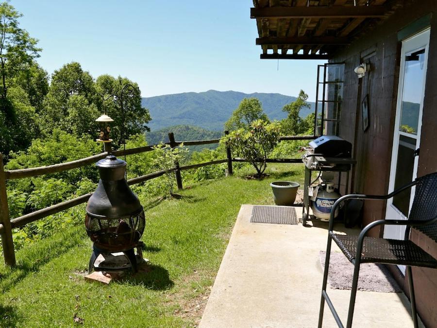 Alpine Inn Little Switzerland Buitenkant foto