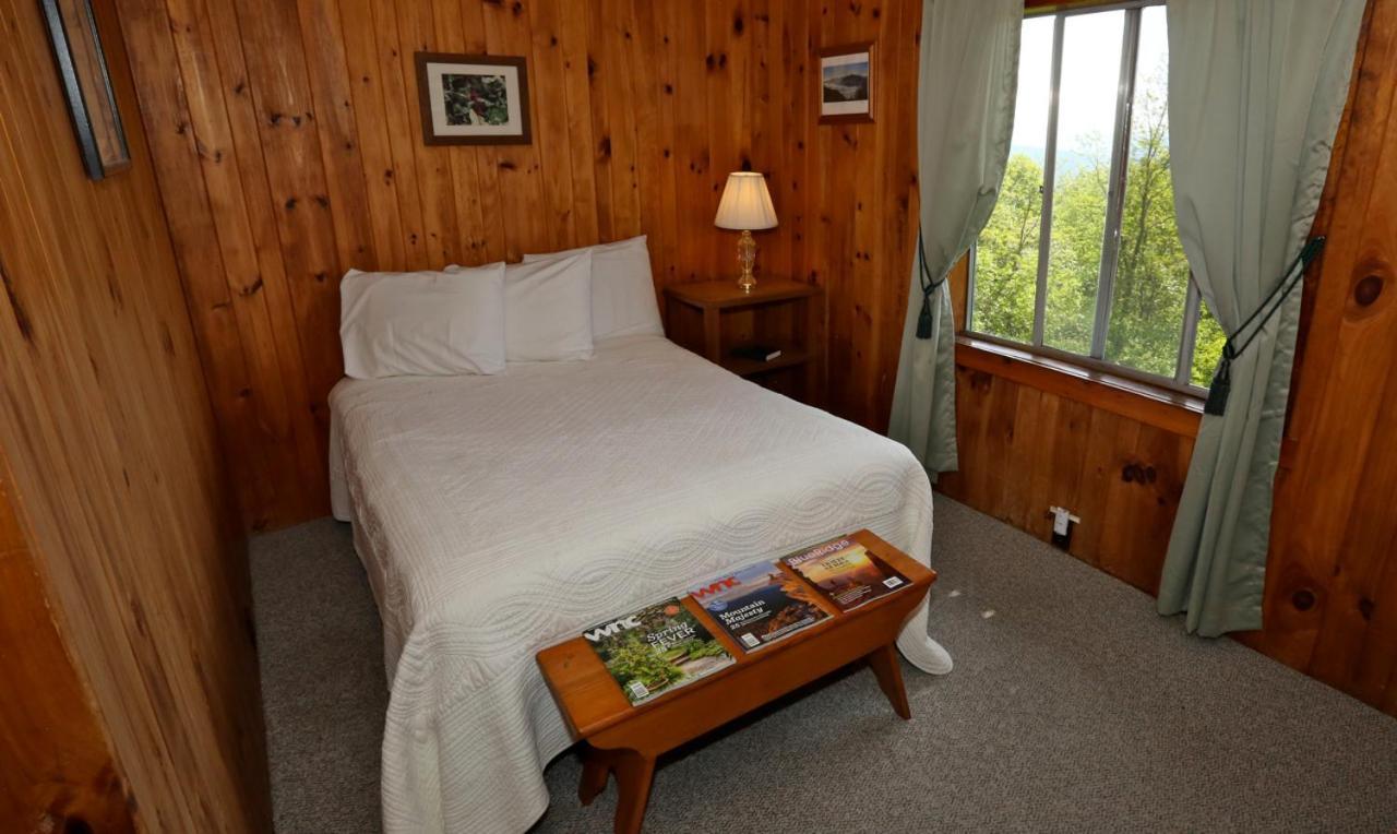 Alpine Inn Little Switzerland Buitenkant foto