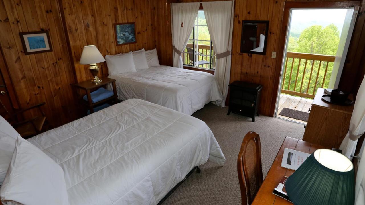 Alpine Inn Little Switzerland Buitenkant foto