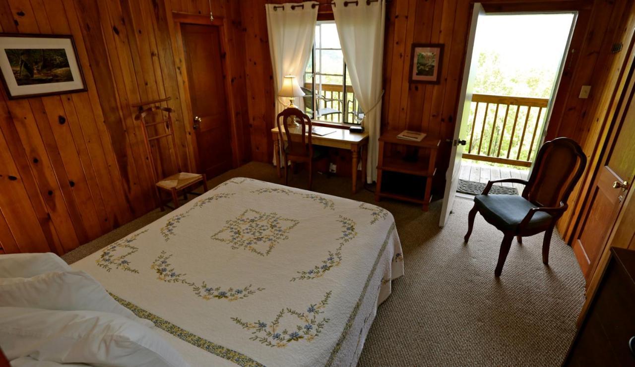 Alpine Inn Little Switzerland Buitenkant foto